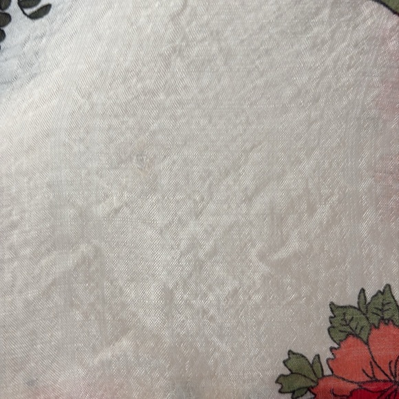 THML block print style floral flutter sleeve smocked midi dress in cream - Picture 8 of 9